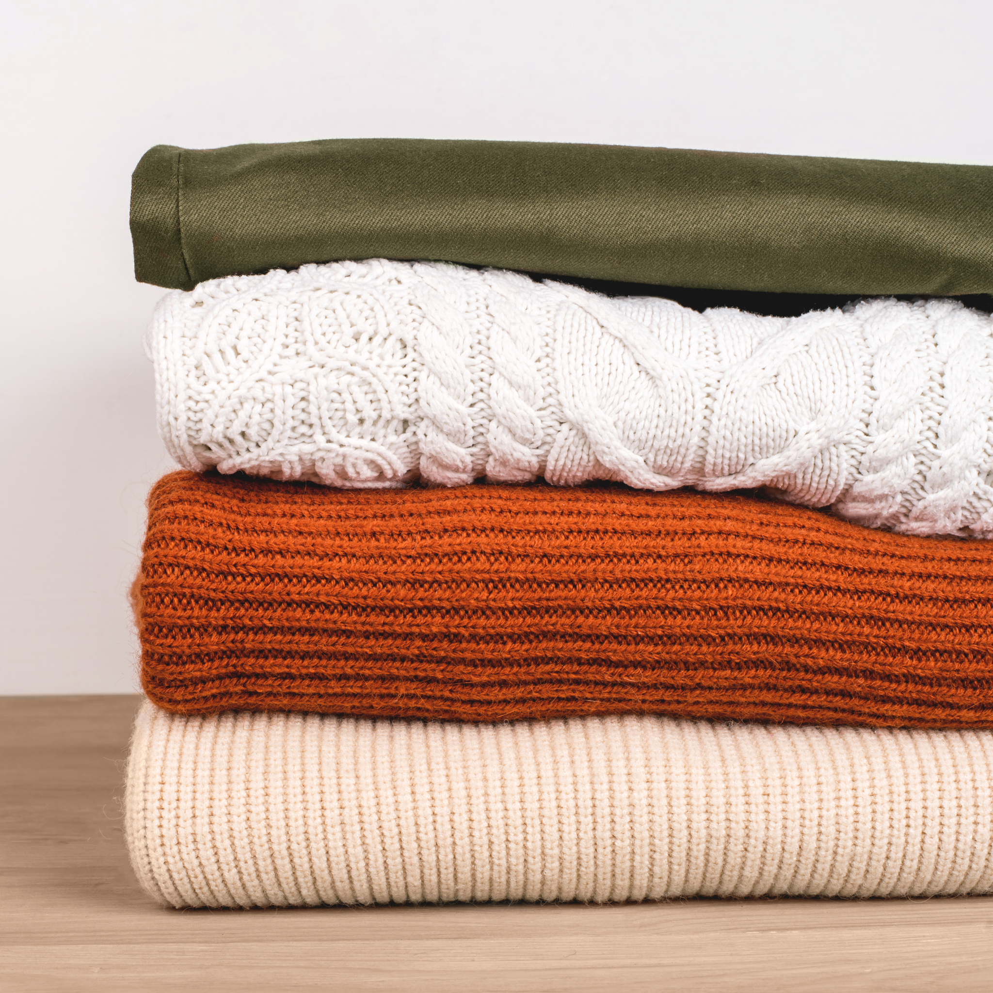 Cardigans & Sweatshirts